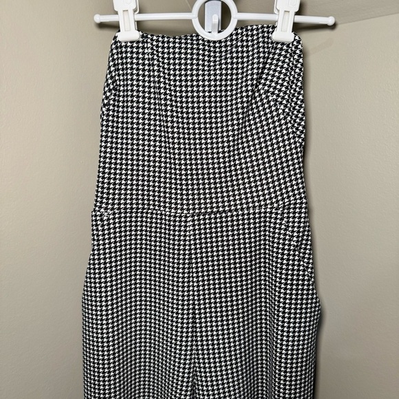 Express Black & White Strapless Houndstooth Wide Leg Jumpsuit size XS - Picture 2 of 7